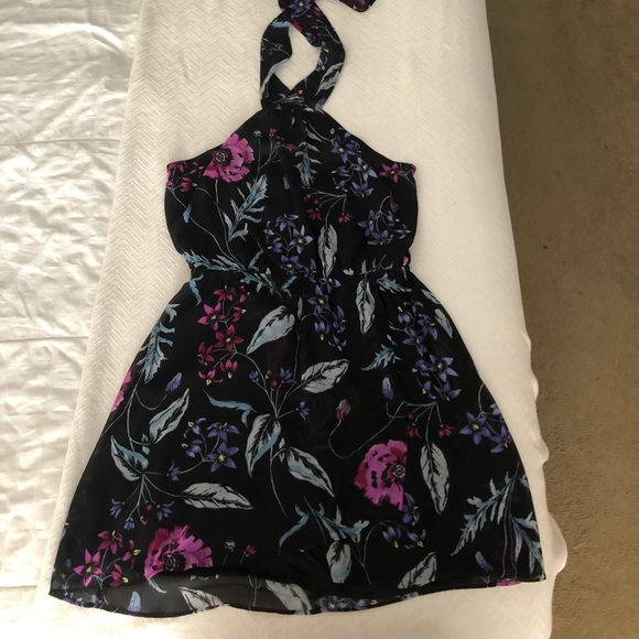 Express Dresses & Skirts - Express black floral chiffon halter dress